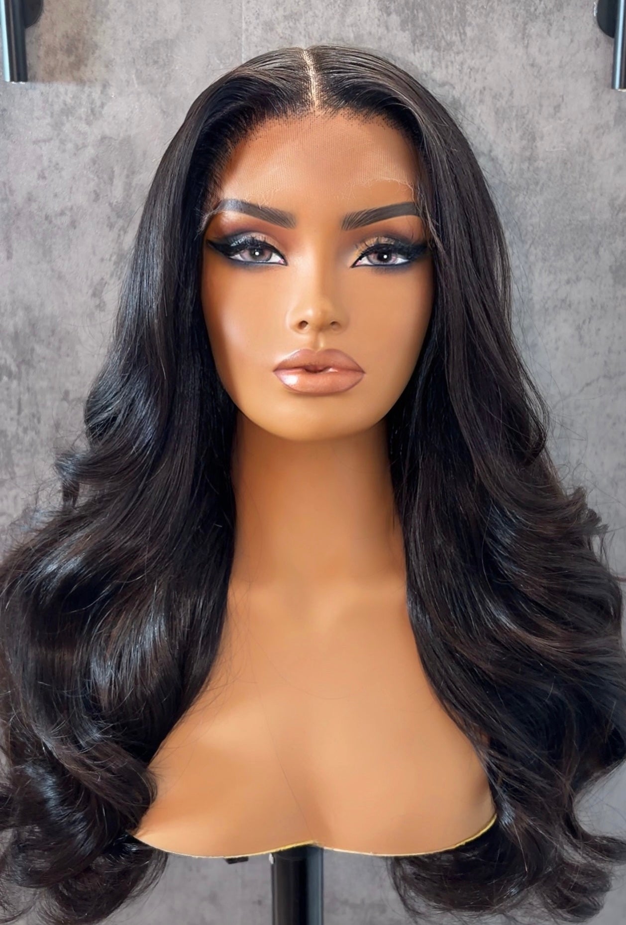Jet Black Body Wave